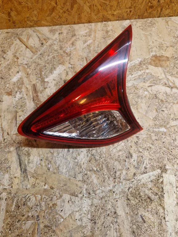 Tailgate rear/tail lights KD53513F0