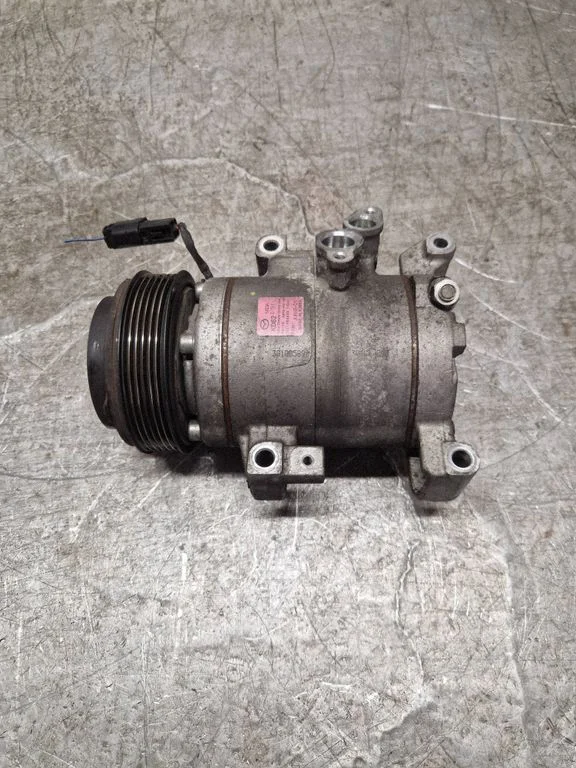 Air conditioning (A/C) compressor (pump) KD620751