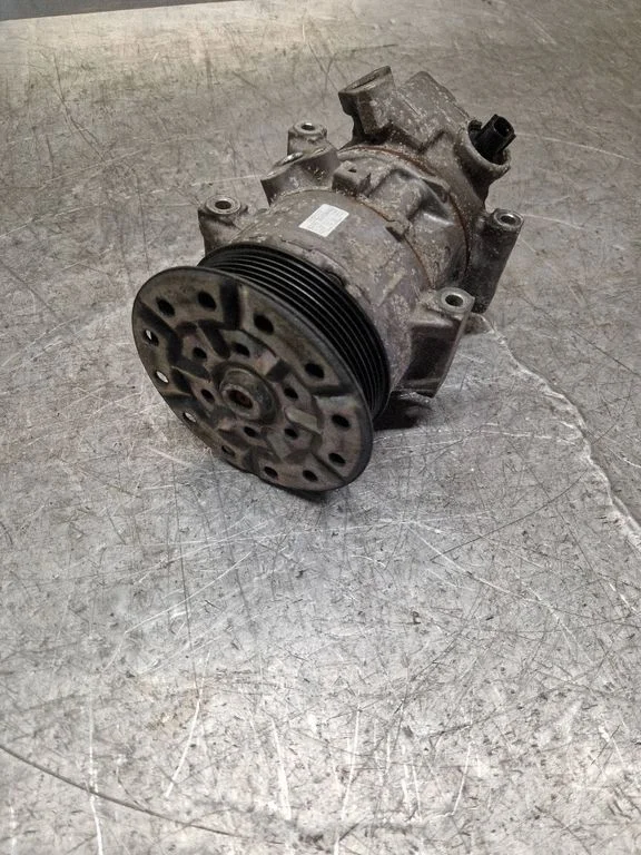 Air conditioning (A/C) compressor (pump) – Toyota Avensis T270 (2012-2015)