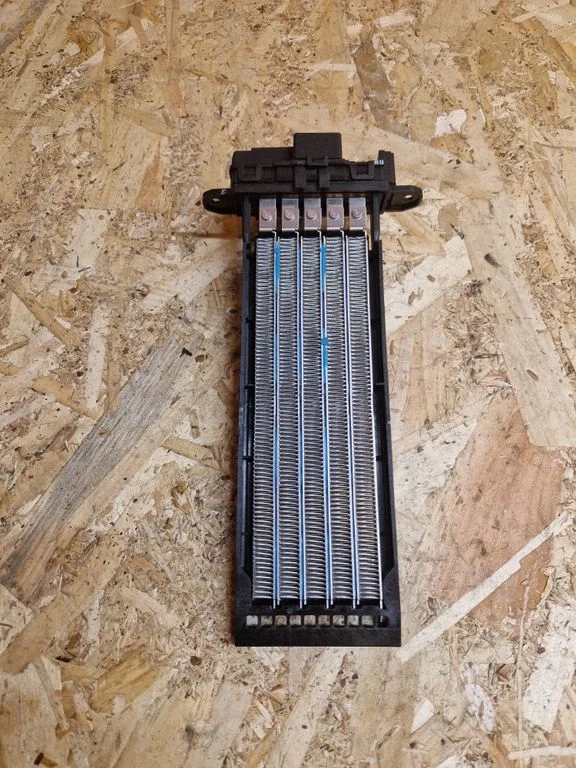 Elektryczna nagrzewnica kabiny KE530001