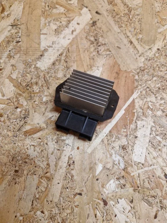 Heater blower motor/fan resistor 4993002121