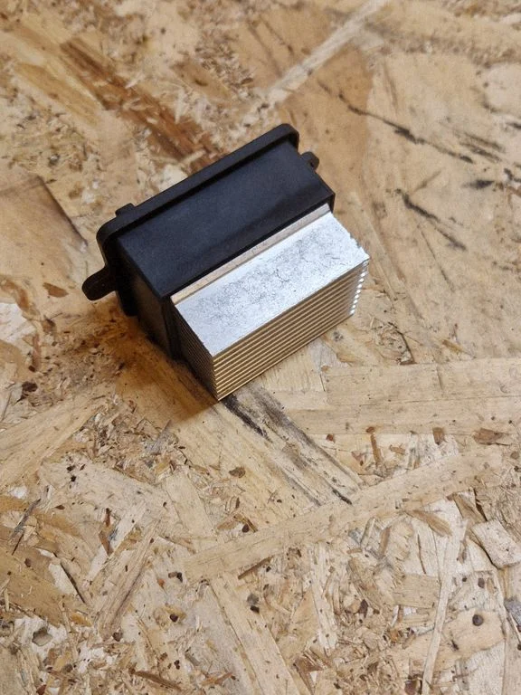 Heater blower motor/fan resistor A43002900