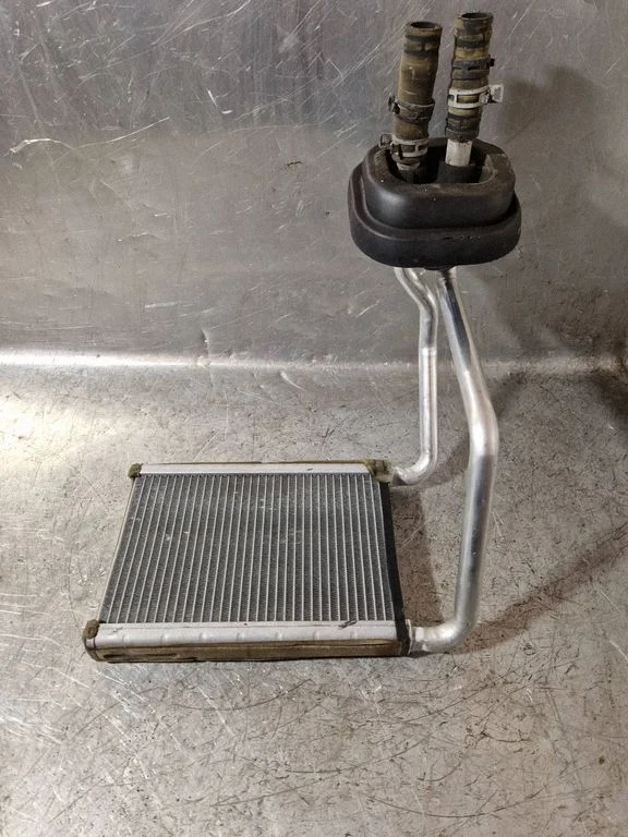 Salongi küttekeha radiaator 00079204