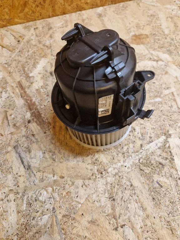 Heater fan/blower KY333002