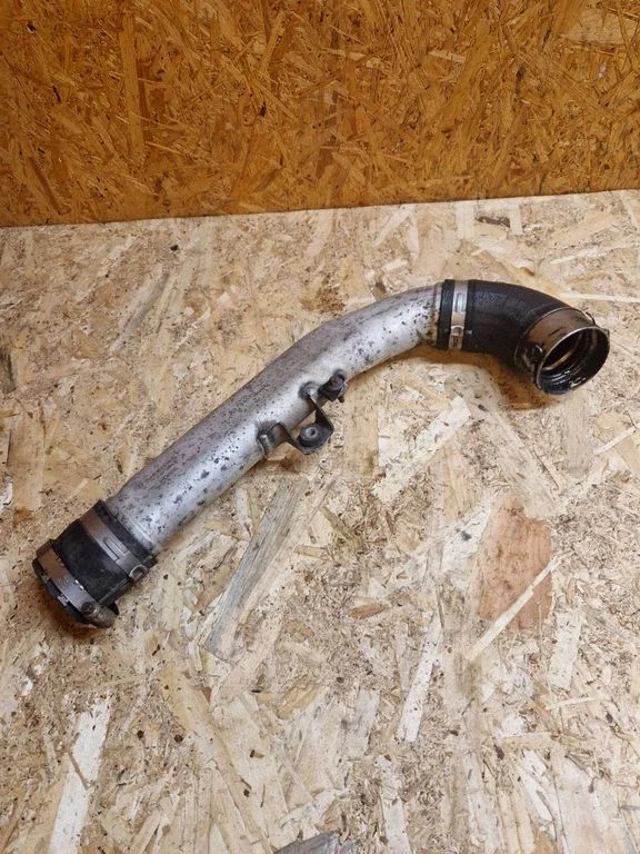 Intercooler hose/pipe A6510905337
