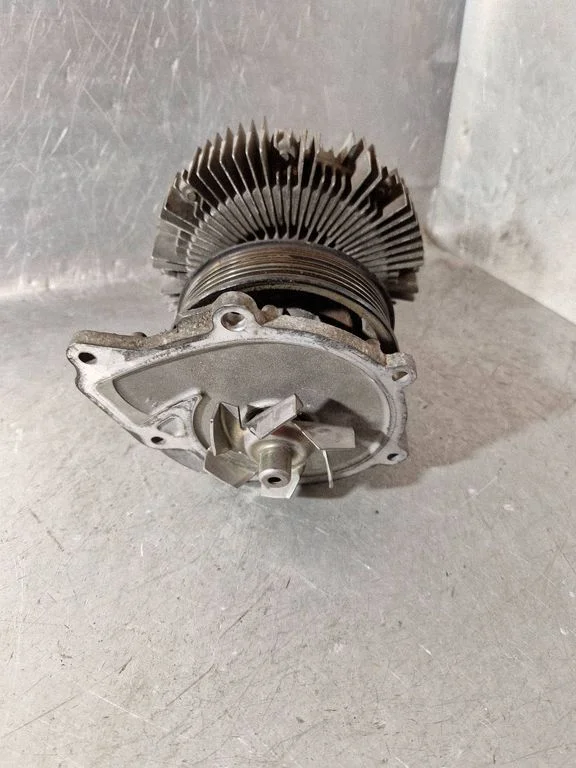 Viscous fan clutch – Toyota Land Cruiser (J120) (2002-2009)