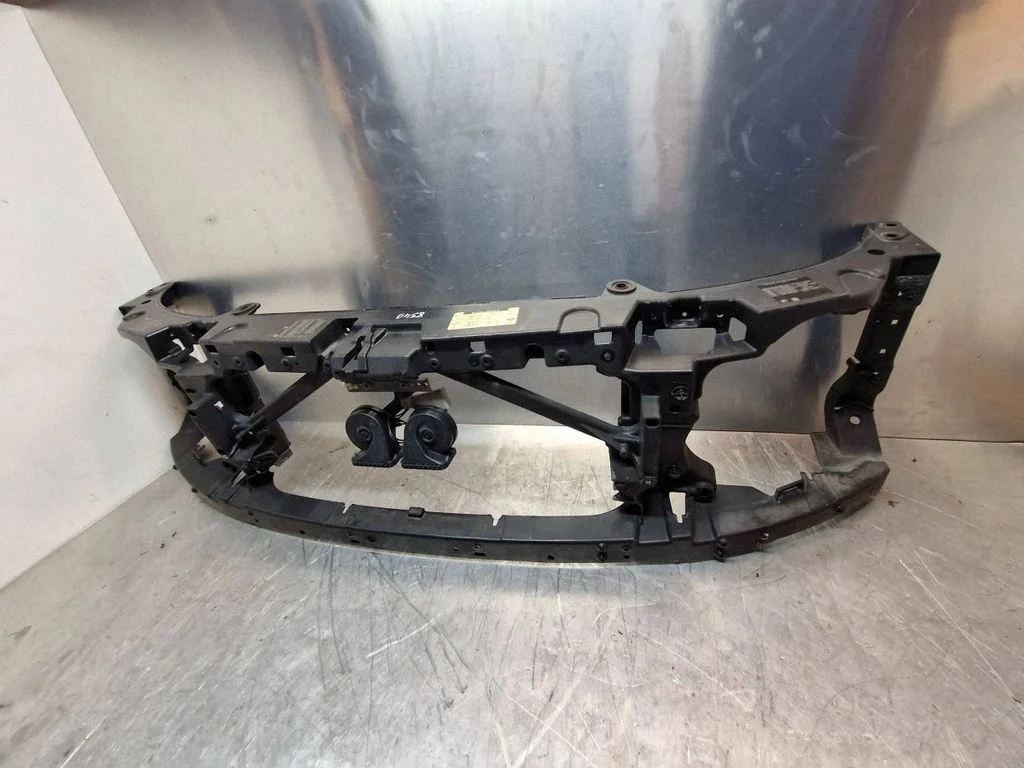 Radiaatori tugipaneel – Land Rover Range Rover Sport L320 (2005-2013)
