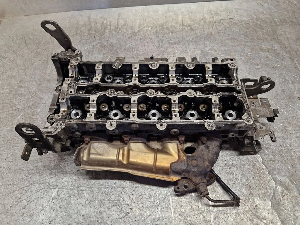 Engine head – Mercedes-Benz E-Class W212 (2009-2016)