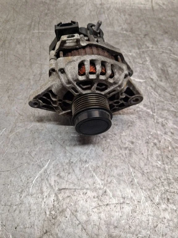 Alternator 373002B710