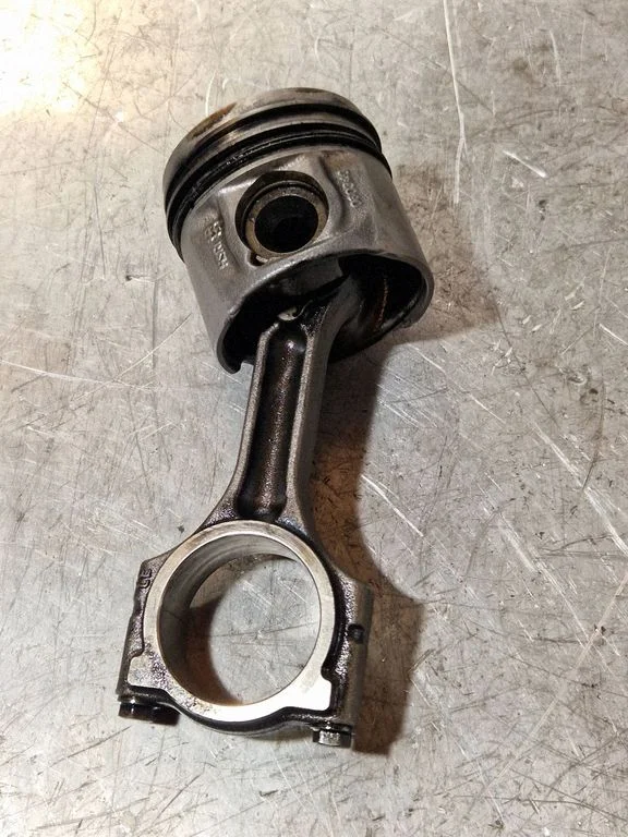 Piston – Nissan NV300 (2016-)