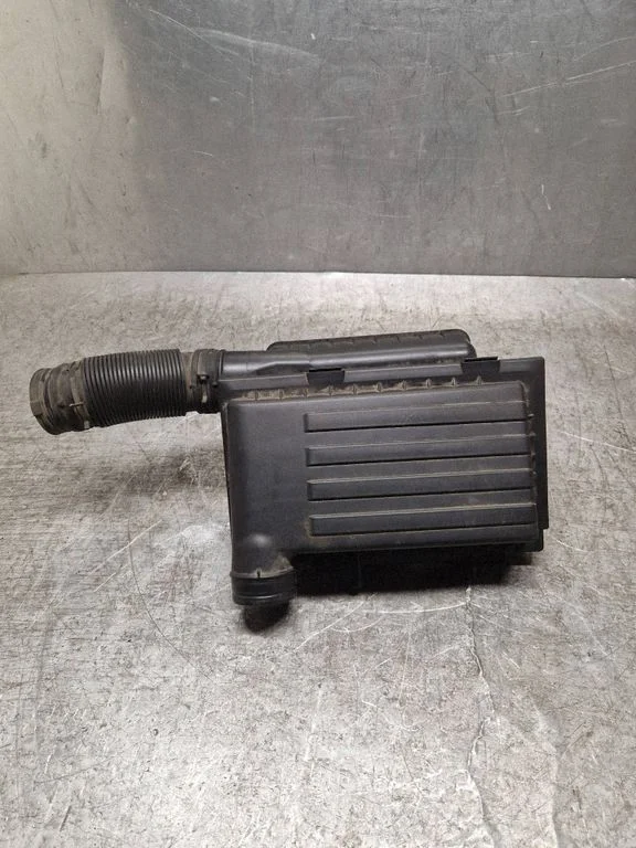 Air filter box 04E129611H