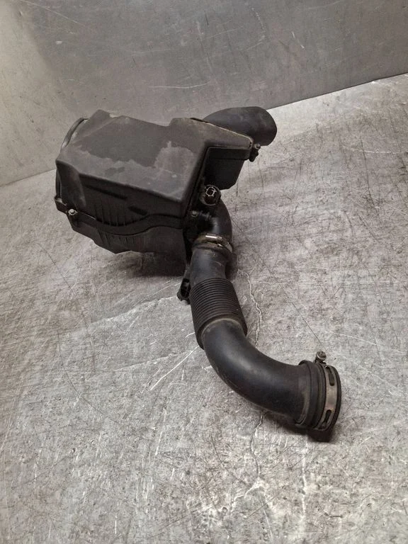 Air filter box AV619600BG