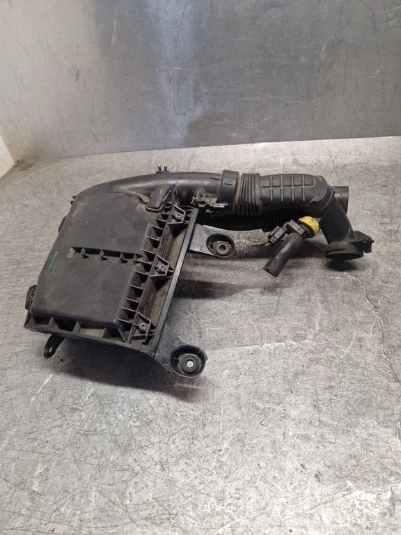 Air filter box 9806561080