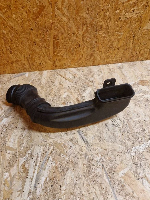 Air intake duct part 9685508180