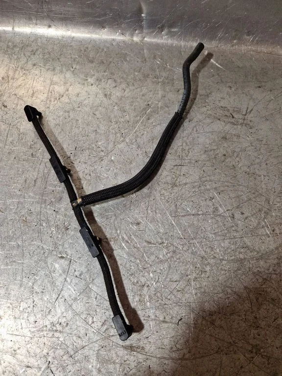 Fuel injector supply line/pipe – Opel Insignia A (2008-2017)