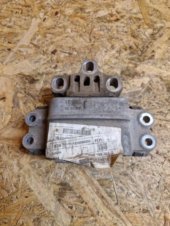 Engine mount bracket – Volkswagen Sharan (2011-)