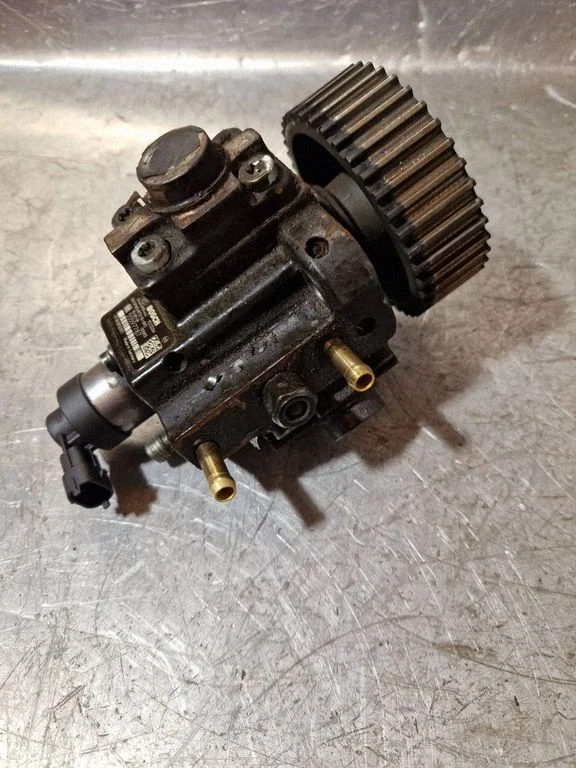 Kütuse kõrgsurvepump 55597787