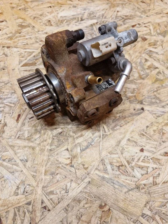 Fuel injection high pressure pump 5WS40893