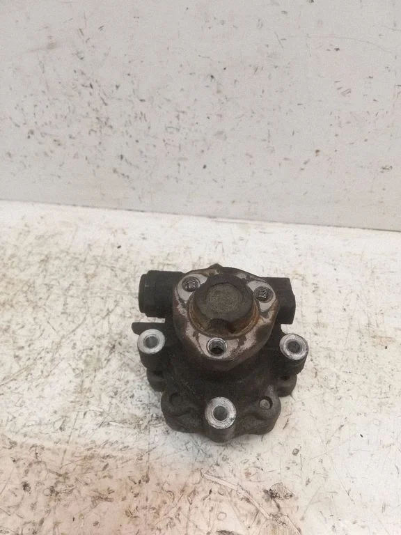 Power steering pump 98VW3A674AA