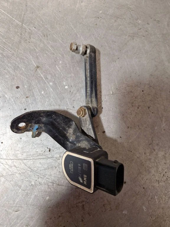 Front height sensor lever – BMW X6 E71 (2008-2014)