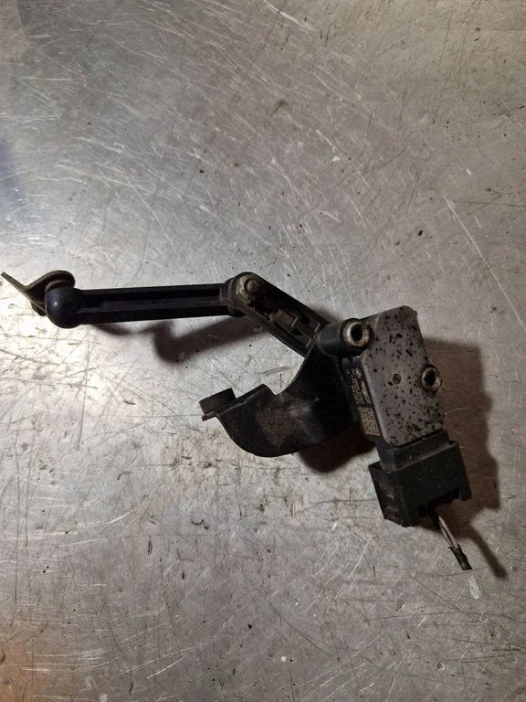 Front height sensor lever – BMW X5 F15 (2013-2017)