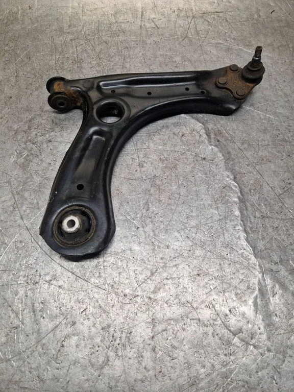 Front control arm 6R0407152F