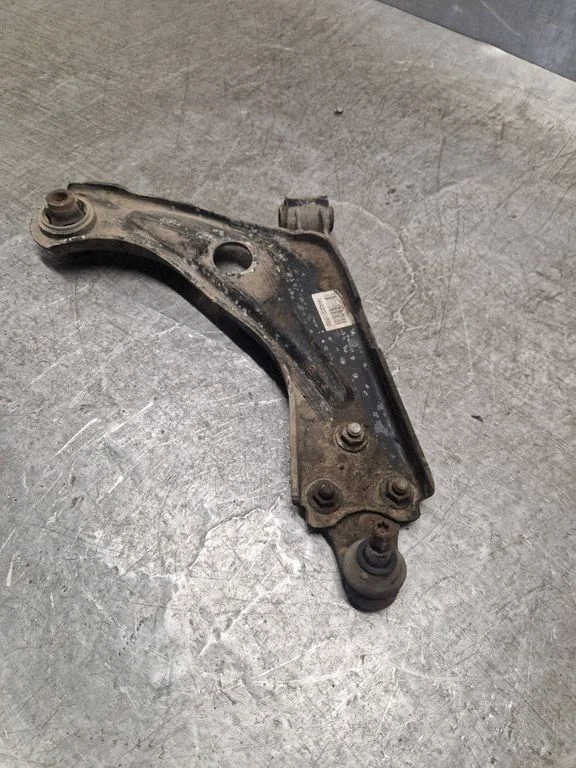 Front lower control arm/wishbone 7AAA220211298D
