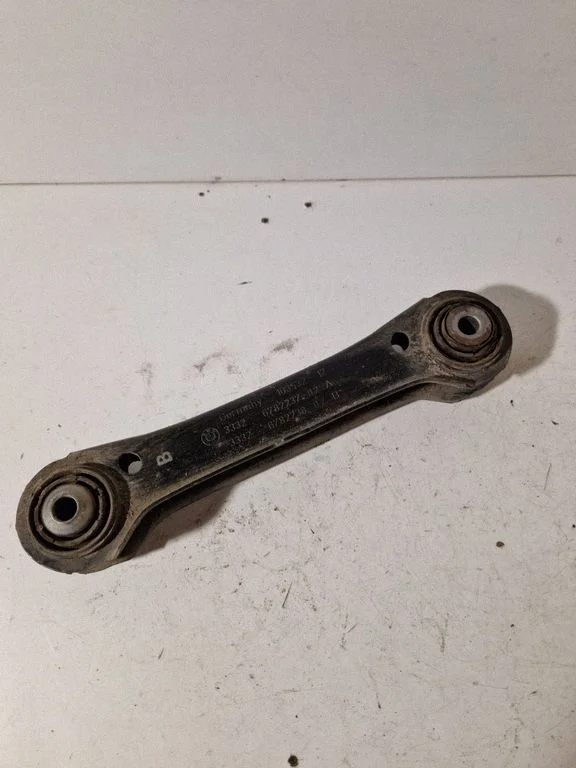 Rear upper control arm/wishbone 103532