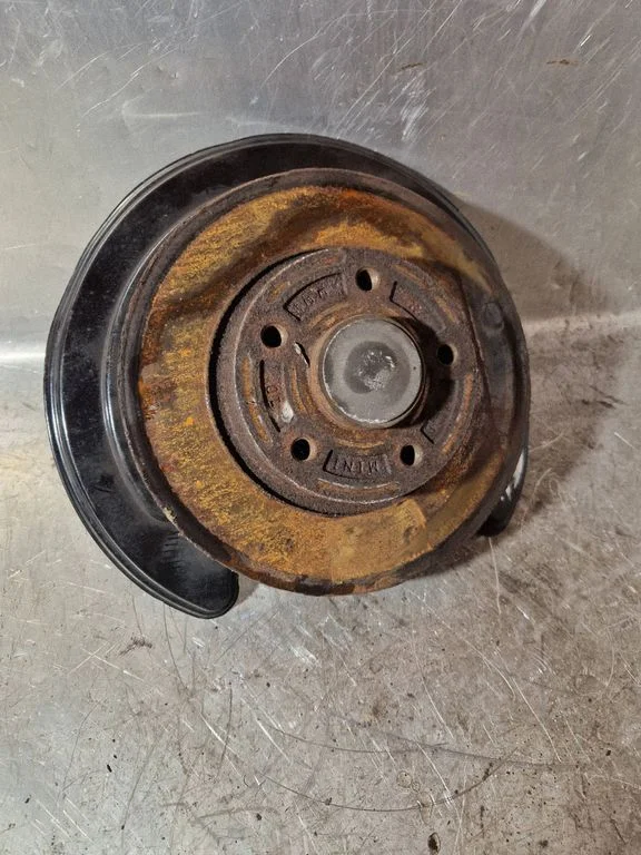 Rear wheel hub 441510900R