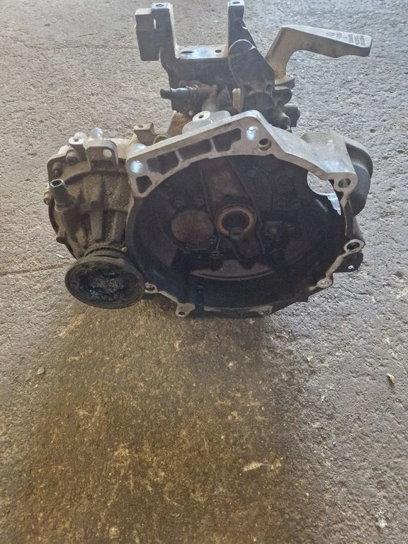 Mehaaniline 5-käiguline käigukast – Volkswagen Polo V 6R (2009-2017)