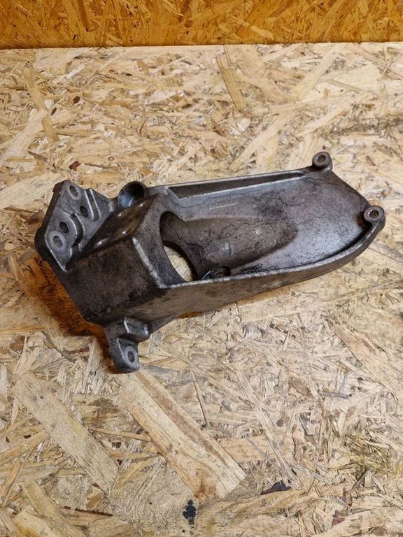 Gearbox mounting bracket – Volvo XC60 (2014-2016)