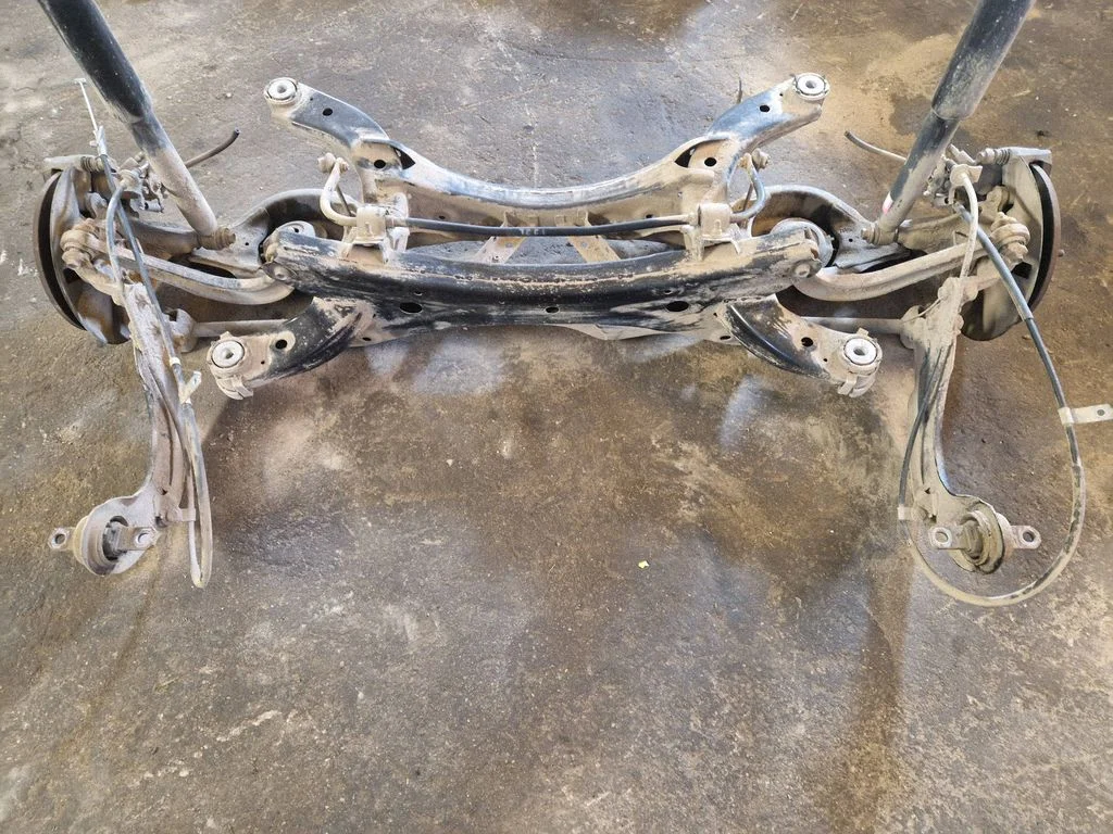 Tagumine sild – Mazda 6 (2008-2013)
