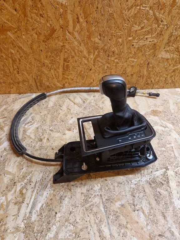 Gear selector mechanism – Volkswagen Jetta VI (2011-2018)