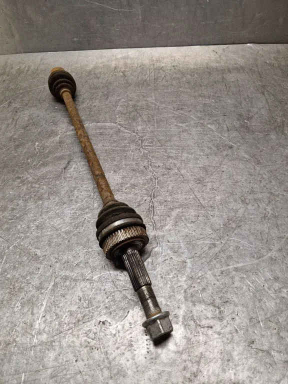 Rear driveshaft – right