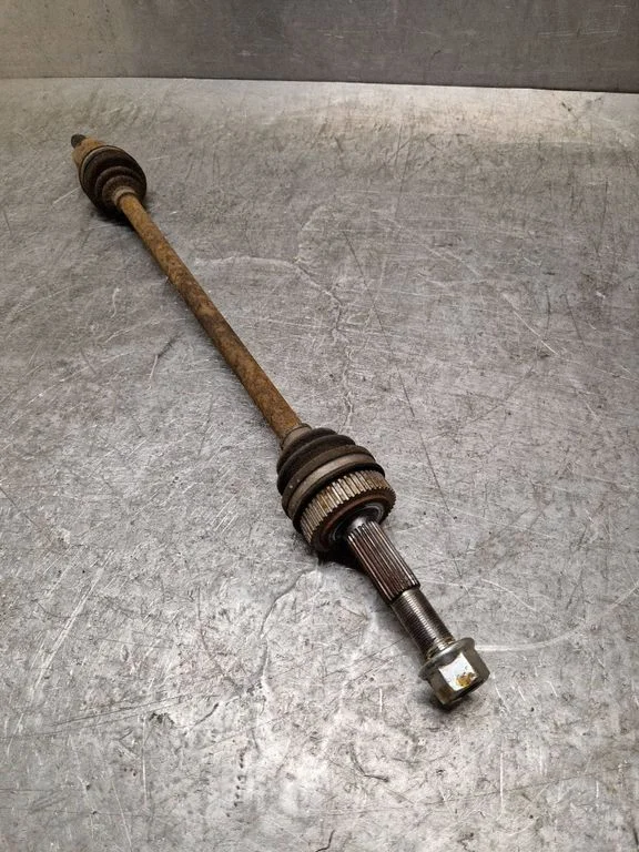Rear driveshaft – left