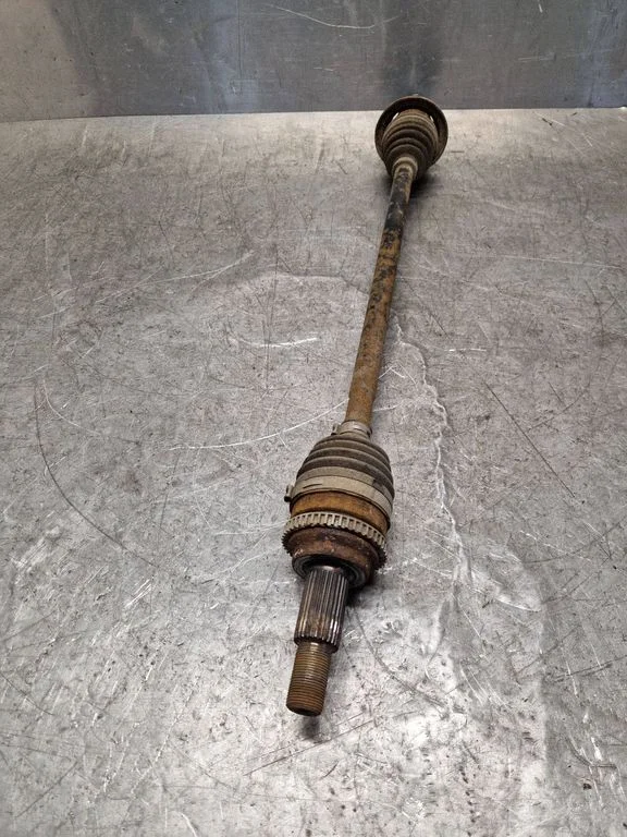 Rear driveshaft – left