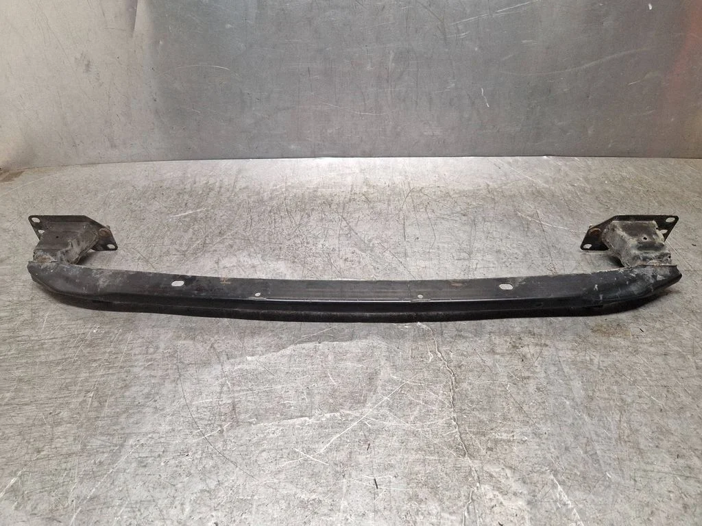 Front bumper cross member B020030113
