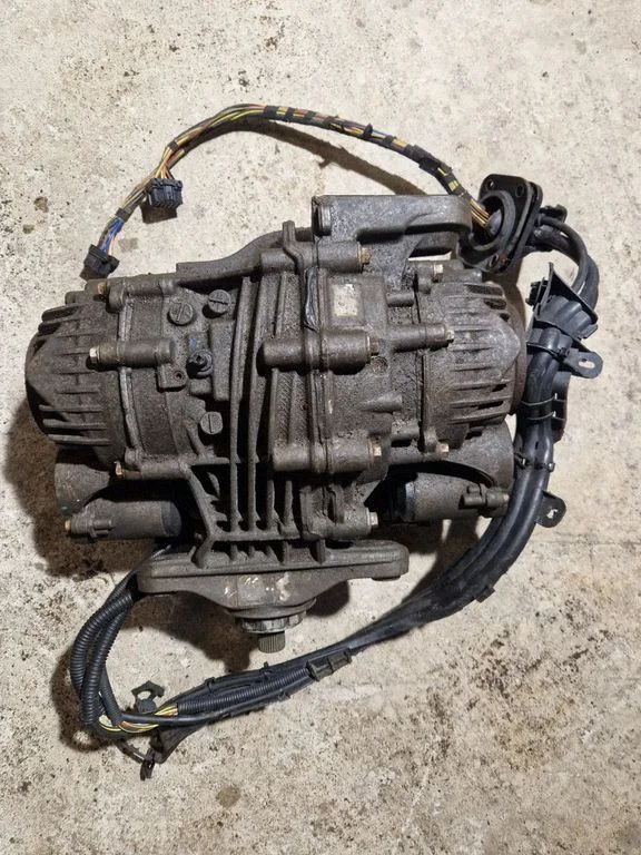 Tagumine reduktor (diferentsiaal) – BMW X6 E71 (2008-2014)