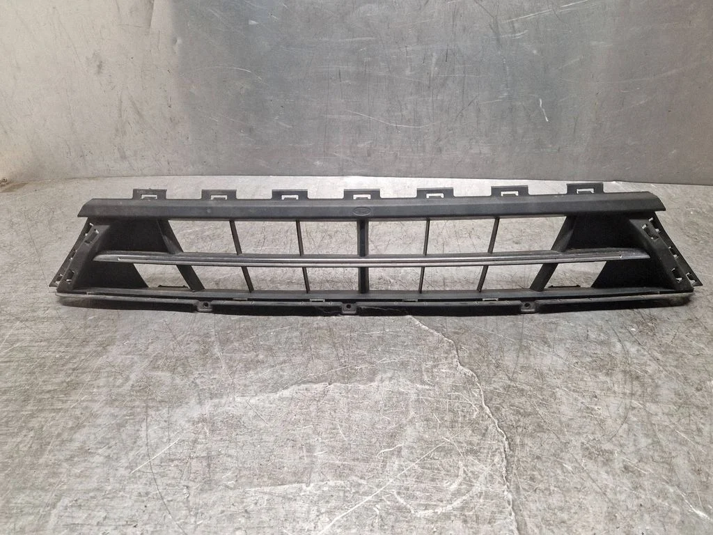 Front bumper lower grill GK2117K946