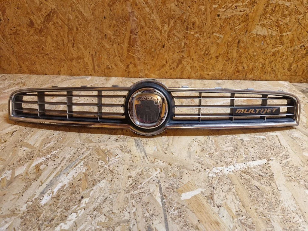 Front bumper upper radiator grill 735414652