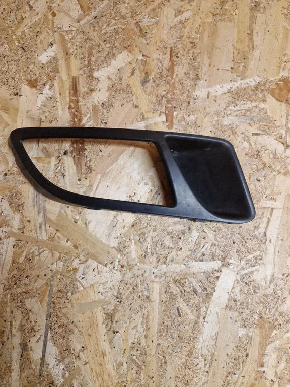 Front fog light trim/grill 735414668
