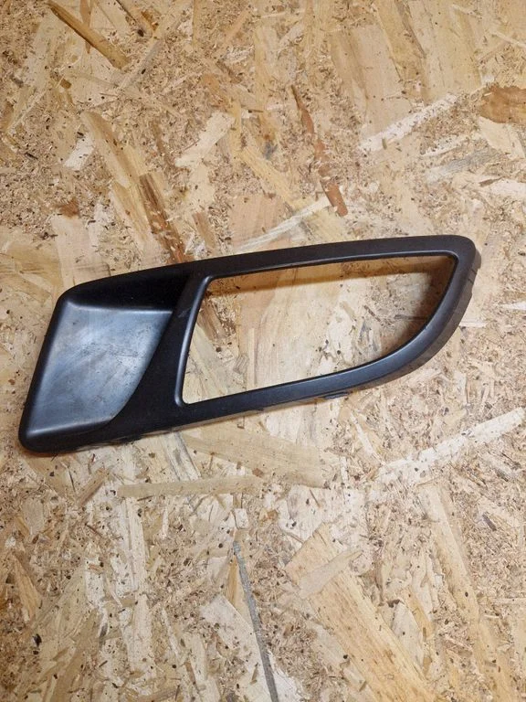 Front fog light trim/grill 735414656