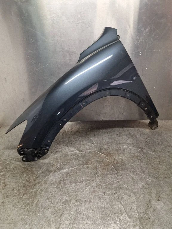 Fender – left