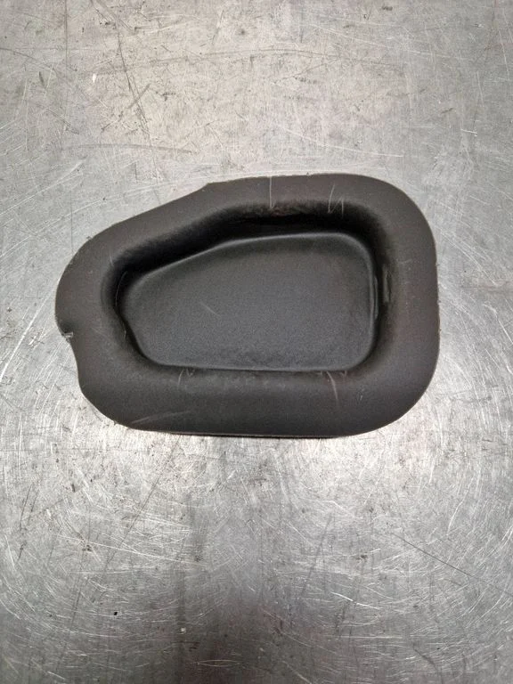 Fender foam support/seal 68225667A