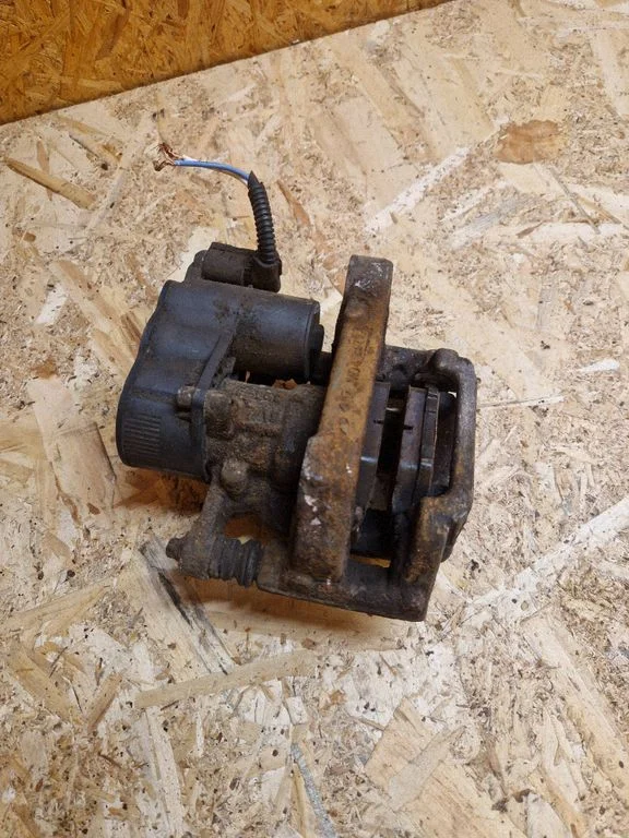 Rear brake caliper – Peugeot 3008 II (2016-2023)