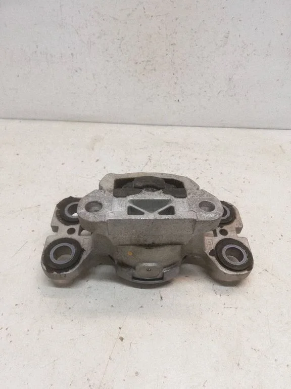 Gearbox mount 31316975