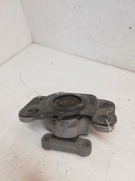 Gearbox mount 31316877
