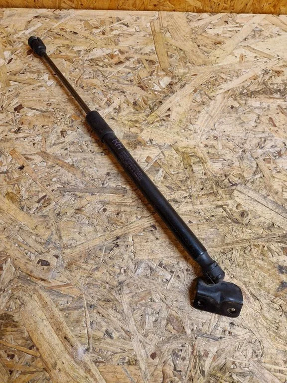 Tailgate/trunk strut/damper 7146035500 – KG Mobility Tivoli XLV (2015-)