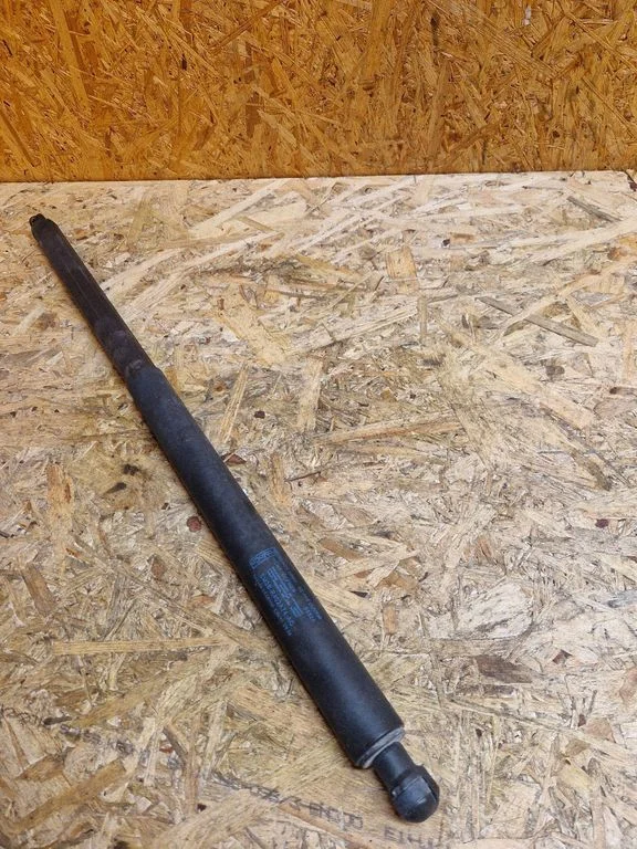Tailgate/trunk strut/damper EM2BR402A74AC