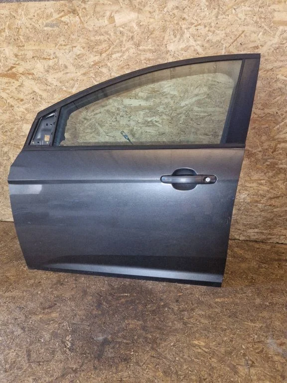 Front door – Ford Focus (2010-2017)
